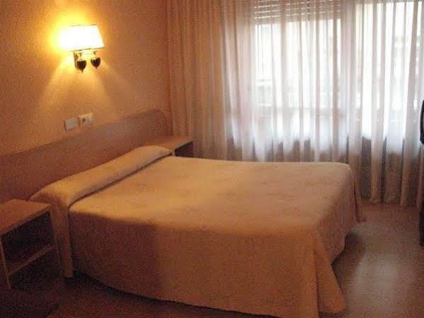 Hotel Achuri Vitoria-Gasteiz Luaran gambar
